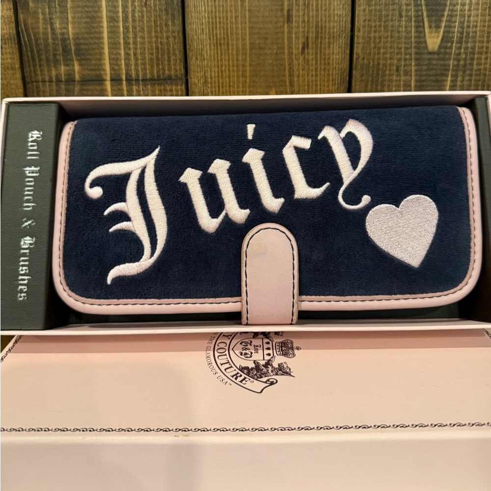 Juicy Couture Makeup Roll Pouch